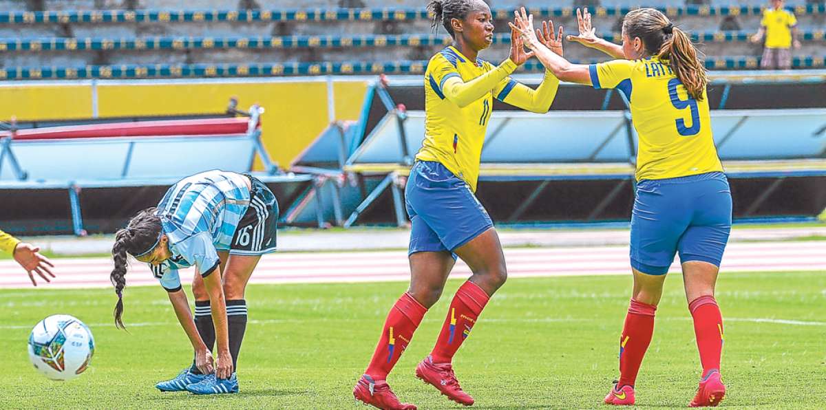 Giannina Lattanzio (9) es la delantera principal y la goleadora del club guayaquile&ntilde;o en el torneo nacional. Foto:  Miguel Jim&eacute;nez / El Tel&eacute;grafo.