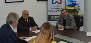 El ministro Torres mantuvo una reuni&oacute;n con las delegaciones alemanas. 