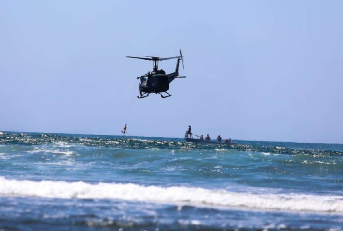 Autoridades de El Salvador confirmaron que 16 pescadores ecuatorianos fueron rescatados en aguas de ese pa&iacute;s.