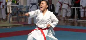 Angie D&iacute;az es una de las principales figuras del karate pichinchano. 