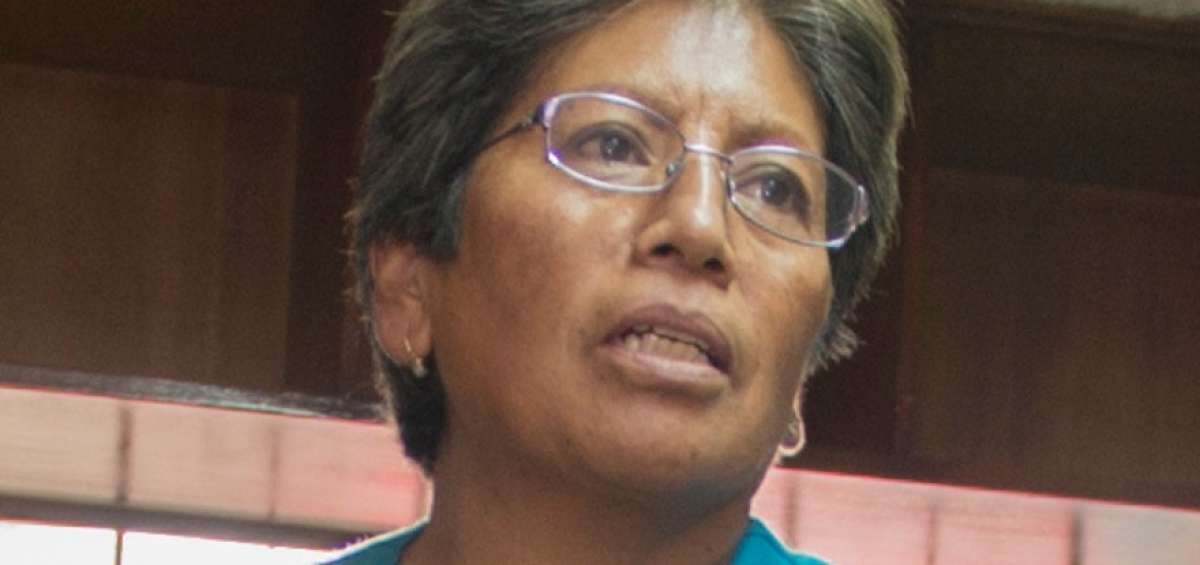 Gloria, la especialista en ata&uacute;des