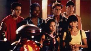 Nueva pel&iacute;cula de Los Power Rangers se estrenar&aacute; en el 2016