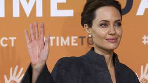 Sony se disculpa por comentarios sobre Obama y Angelina Jolie 