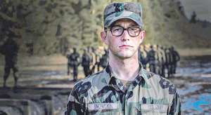 El actor comparte cr&eacute;ditos con Shailene Woodley, Zachary Quinto y Melissa Leo en la pe&iacute;cula. &lsquo;Snowden&rsquo; se estrenar&aacute; el pr&oacute;ximo diciembre. Foto: Internet