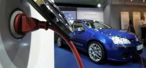 Empresas automotrices cuestionan veto sobre autos h&iacute;bridos