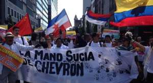 La manifestaci&oacute;n se registr&oacute; paralelo a las cumbres que se llevan a cabo en la capital belga. Foto: Canciller&iacute;a 