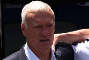 Didier Deschamps dej&oacute; la concentraci&oacute;n de Francia.