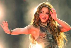 Shakira se posiciona entre las artistas m&aacute;s votadas para ingresar al Sal&oacute;n de la Fama del Rock.