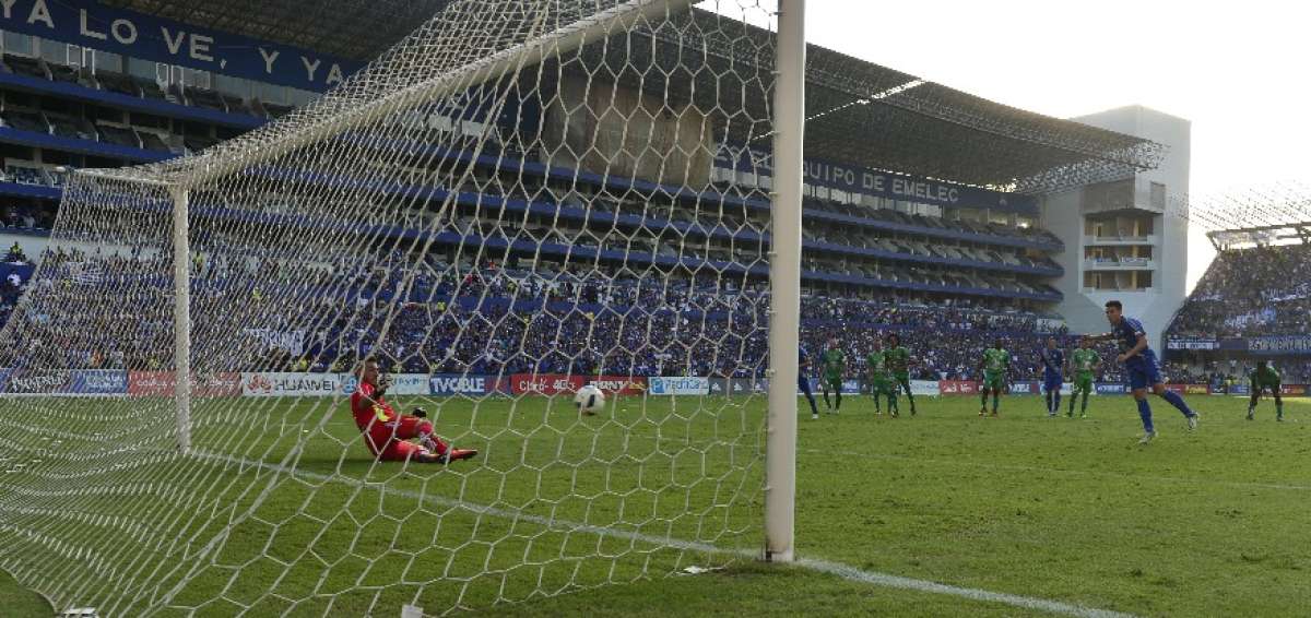 Gaibor abri&oacute; el camino de la remontada con el cobro penal.