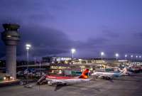 Los vuelos se reprogramaron con información de las aerolíneas. 