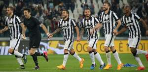 Este triunfo permite a la Juventus volver a situarse con 14 puntos de ventaja sobre la Roma. Foto: Agencia AFP
