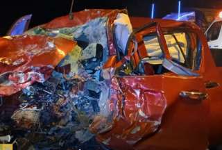 El conductor de la camioneta falleció producto del impacto en Tambillo. 