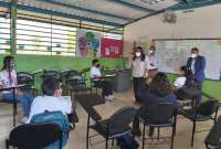 Estudiantes ecuatorianos suspenden matemáticas y ciencias