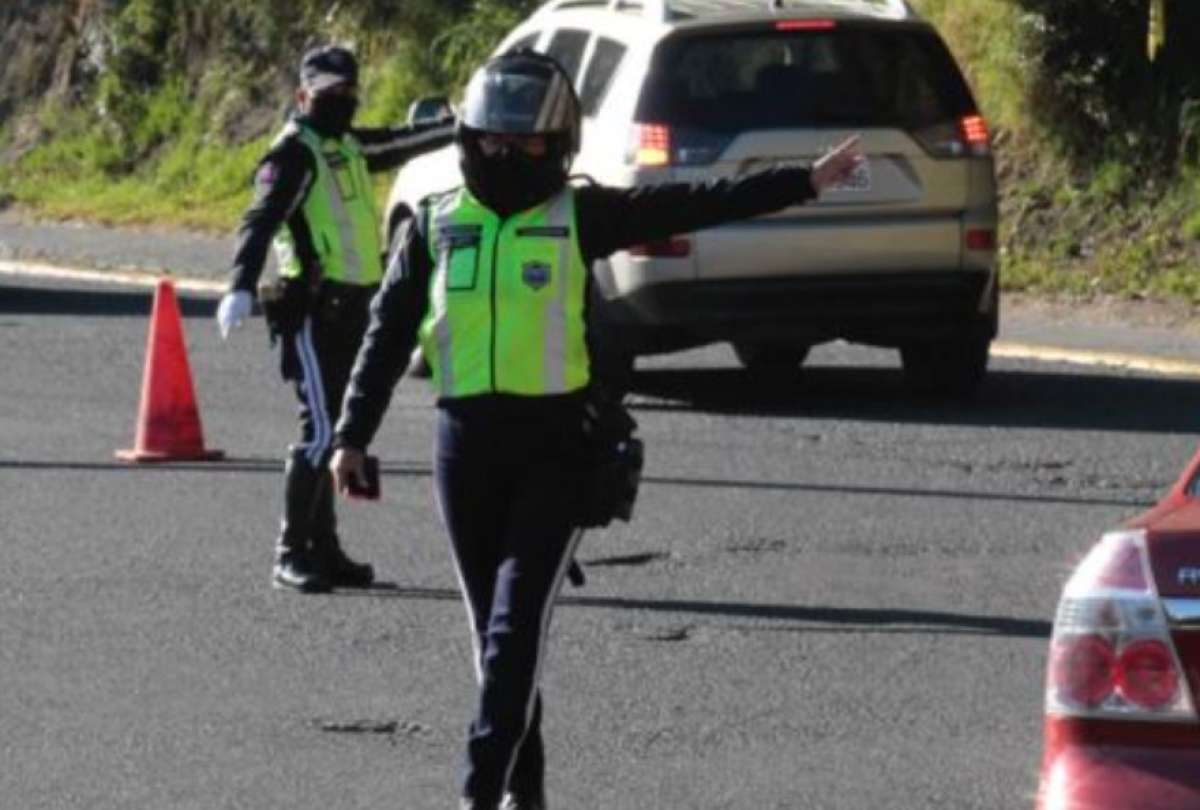 Dos agentes de tránsito y una persona fueron llamados a juicio.