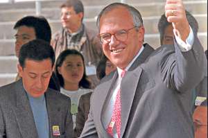 El expresidente colombiano, Ernesto Samper, gobern&oacute; su pa&iacute;s durante el periodo 1994 - 1998.
