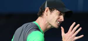 Andy Murray no logra salir del drama en que lo envolvi&oacute; su f&iacute;sico desde mediados del a&ntilde;o pasado y que le impide jugar un torneo oficial desde julio.
