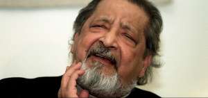 Con su trilog&iacute;a sobre la India, pa&iacute;s que relat&oacute; &eacute;l mismo le supuso &ldquo;un golpe&rdquo;, el autor inici&oacute; su incursi&oacute;n en el g&eacute;nero de la literatura de viajes.