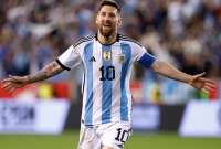 Lionel Messi contempla su retiro del fútbol profesional