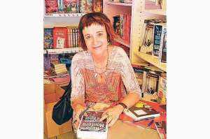 En Noche de literatura y vino se analizar&aacute;  obra de la escritora espa&ntilde;ola Rosa Montero