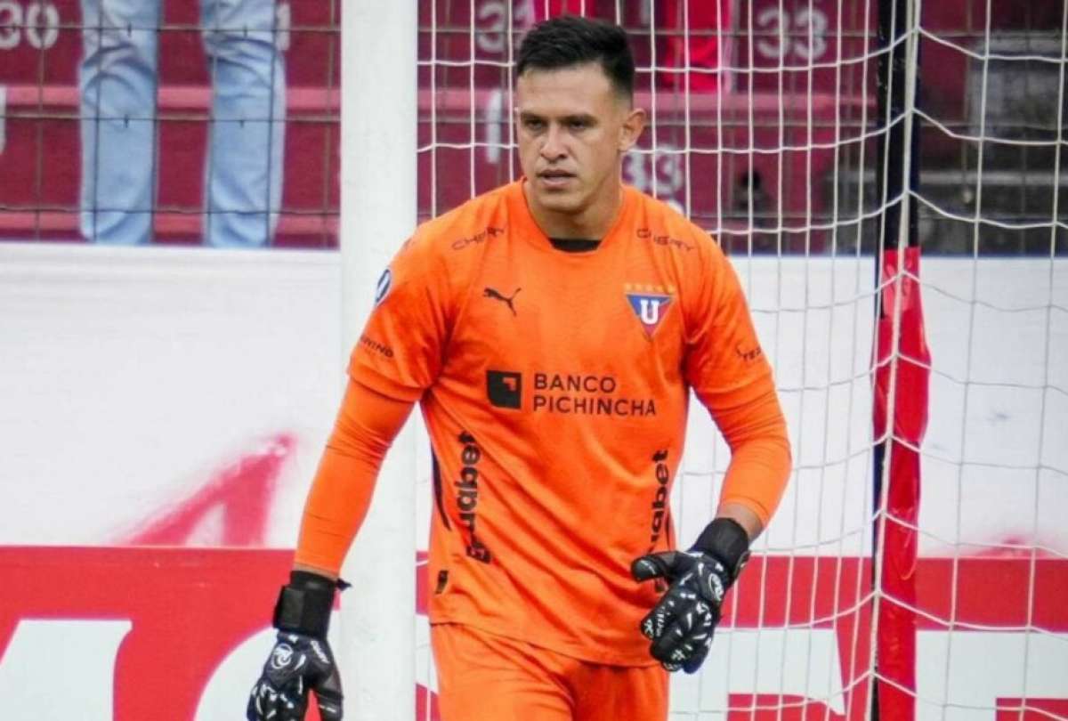 Gonzalo Valle est&aacute; en el centro de la pol&eacute;mica