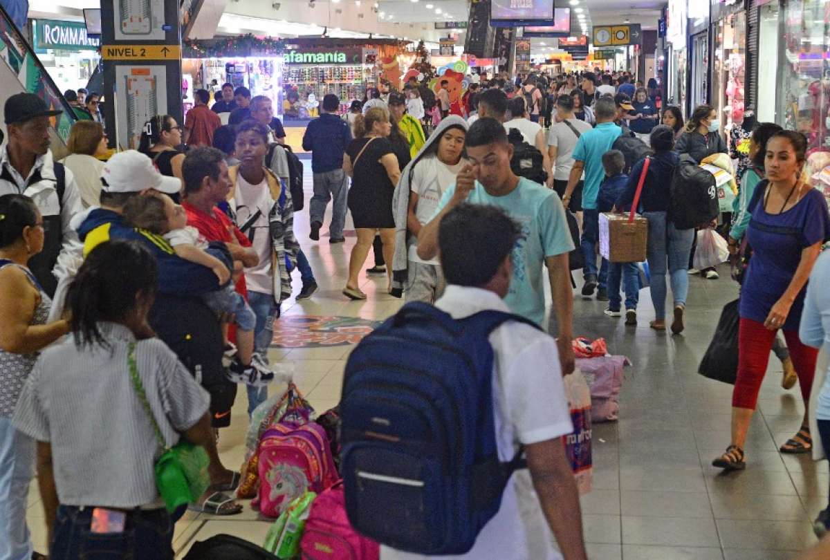 Las terminales de Guayaquil se preparan para la salida de pasajeros en el feriado largo que vivirá Ecuador.