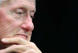 El expresidente Bill Clinton solicit&oacute; al Departamento de Justicia divulgar todos los documentos que lo mencionen en el caso Epstein.