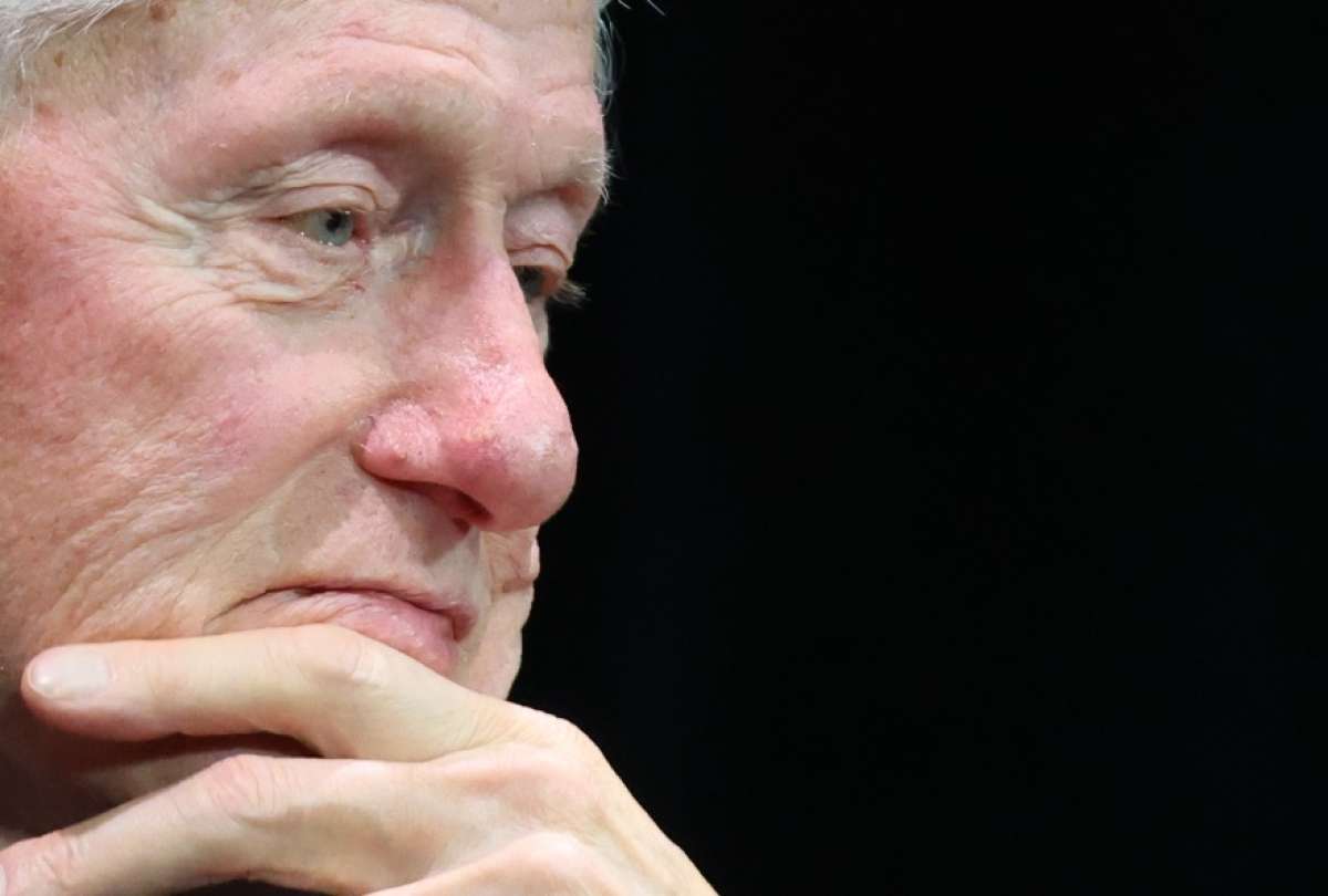 El expresidente Bill Clinton solicit&oacute; al Departamento de Justicia divulgar todos los documentos que lo mencionen en el caso Epstein.