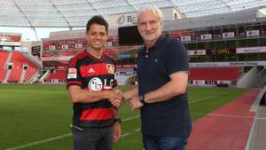 Chicharito Hern&aacute;ndez se marcha al Leverkusen de la Bundesliga