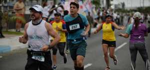 En Manta se ha extendido el h&aacute;bito por el deporte.