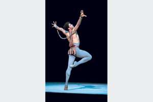 Carlos Acosta recibi&oacute; clases con la directora y fundadora del Ballet Nacional de Cuba, Alicia Alonso. Foto: Internet