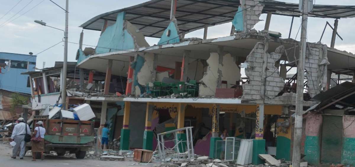 Casas de Pedernales (Manab&iacute;) afectadas por el terremoto del 16 de abril.