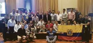 En Argentina, la selecci&oacute;n del Club de Abogados de Pichincha se consagr&oacute; campeona de f&uacute;tbol 5 a nivel continental.