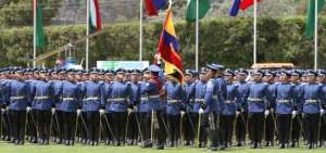 297 cadetes se graduaron y ascendieron a subtenientes este lunes 2 de marzo, en el marco de una ceremonia por los 82 a&ntilde;os de profesionalizaci&oacute;n de la Polic&iacute;a Nacional. 