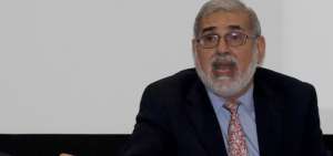Alberto Dahik: Econom&iacute;a ecuatoriana se "desbarat&oacute;" por mal manejo del gobierno pasado