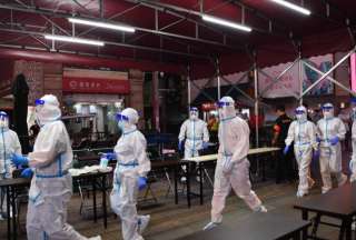 Nueva ciudad confinada en China por casos de covid-19 con medidas extremas