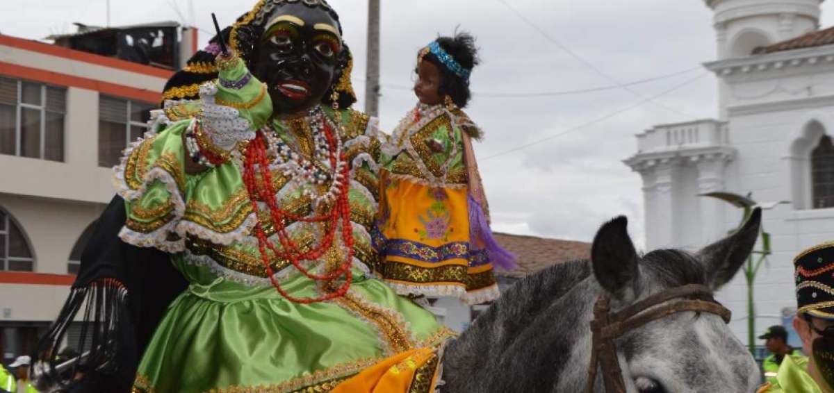 La Mama Negra en honor a la Virgen de las Mercedes volvi&oacute; a alegrar Latacunga