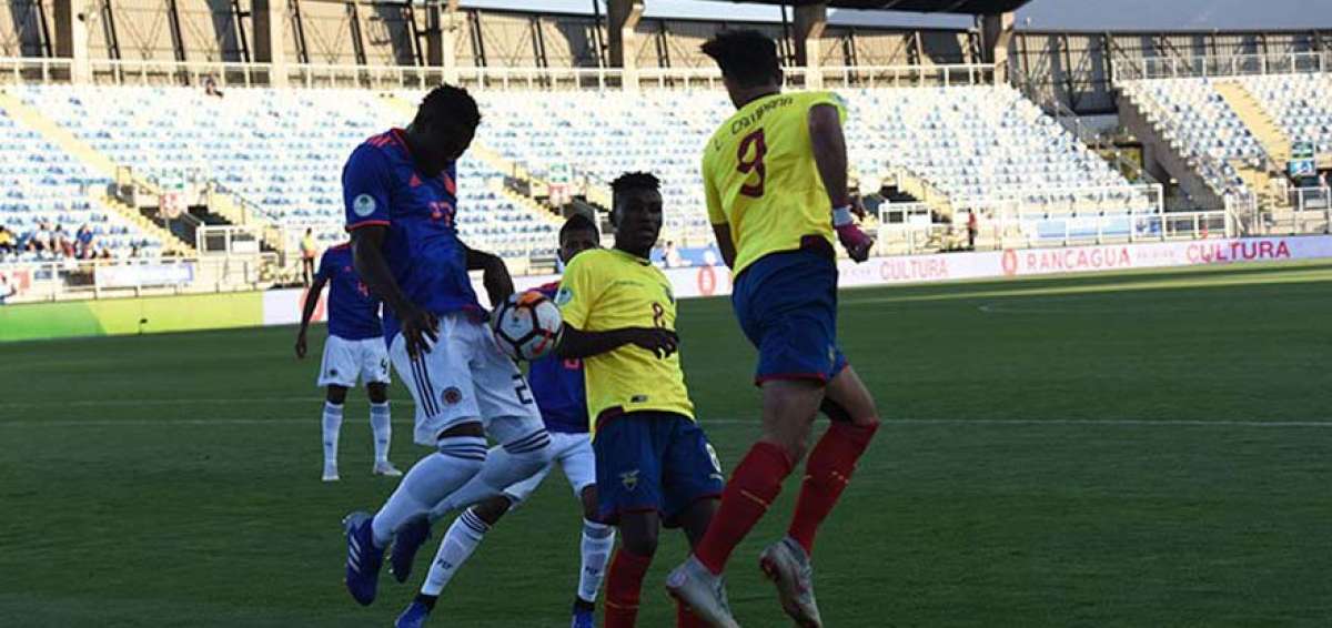Ecuador quiere el cupo al Mundial ante un necesitado Brasil