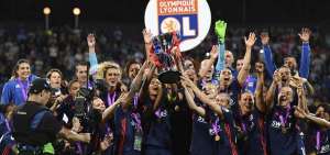 Lyon gana su quinta Champions femenina tras remontar al Wolfsburgo