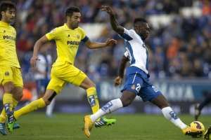 Caicedo (d) abri&oacute; el marcador para el Espanyol, pero su equipo perdi&oacute; la marca en el segundo tiempo.