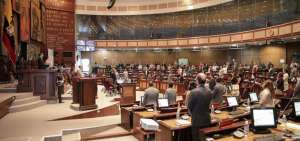 Por ahora son 120 d&iacute;as para la creaci&oacute;n del reglamento.