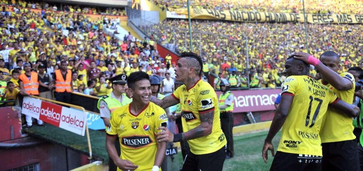 El campe&oacute;n tiene 33 sponsors, entre ellos Pilsener, Pepsi, Banco Pichincha, CNT, Herbalife, etc. El 52,63% de los ingresos de BSC provienen del mercadeo. 