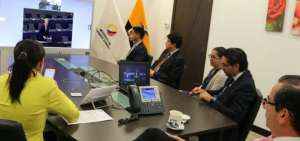 El ministro de Comercio Exterior, Juan Carlos Cassinelli, observ&oacute; desde Quito la sesi&oacute;n de la Euroc&aacute;mara.