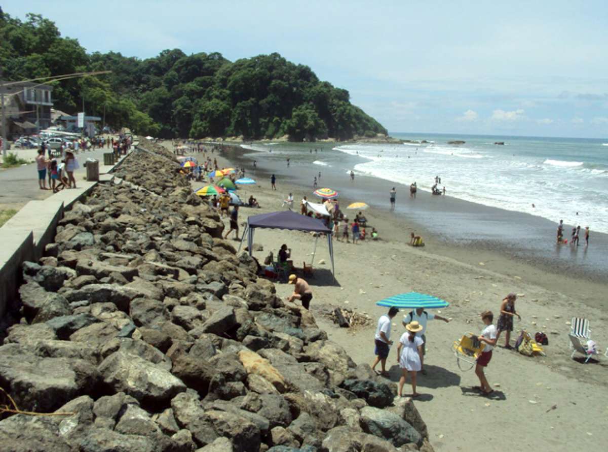 Playa Estero del Pl&aacute;tano, un peque&ntilde;o para&iacute;so de Esmeraldas