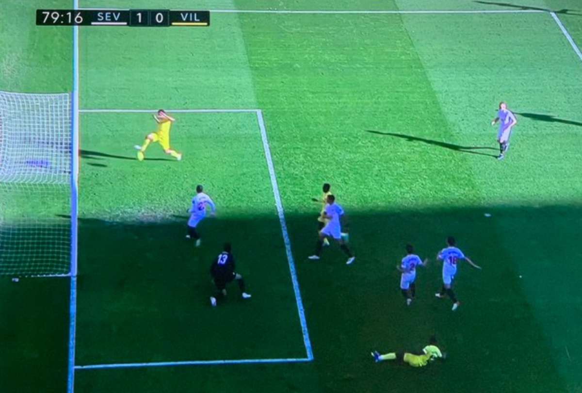 Compa&ntilde;ero de Pervis Estupi&ntilde;&aacute;n un gol bajo el arco