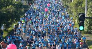 Unos 5.000 competidores sumar&aacute;n la media marat&oacute;n y la prueba de 10 kil&oacute;metros. La carrera comenzar&aacute; y terminar&aacute; a la altura de la Plaza de Toros Quito. Cortes&iacute;a