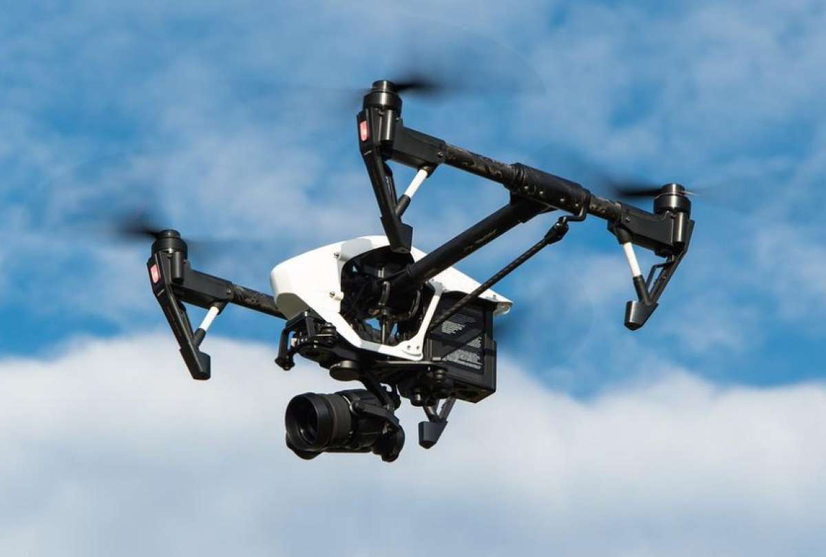 Amazon entregará sus paquetes a través de drones