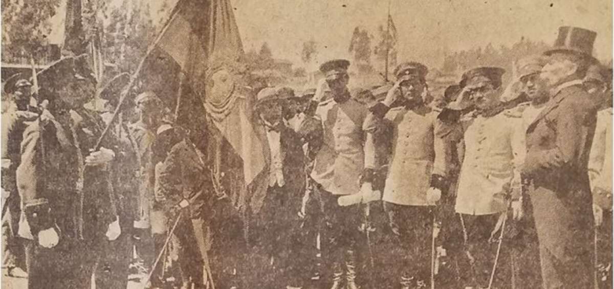 El batall&oacute;n Quito recibe homenaje en El Ejido