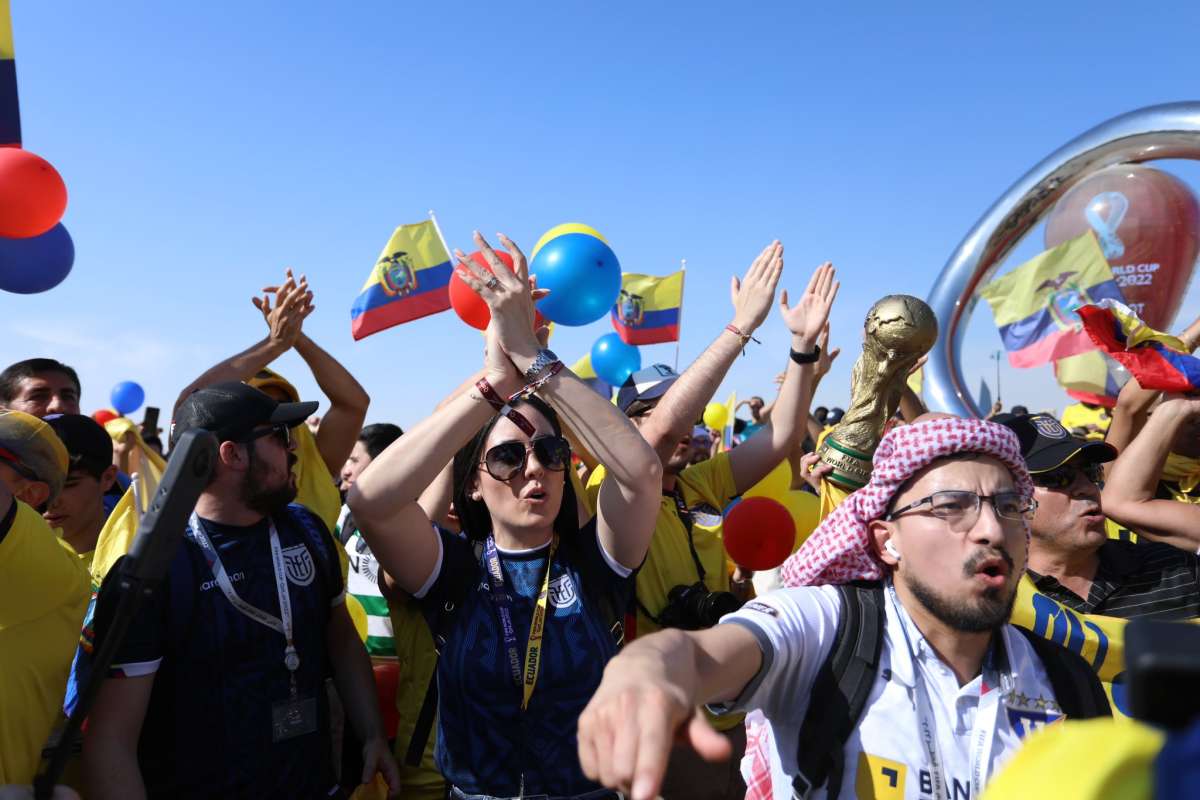 La hinchada de Ecuador volvió a cantar en la previa a un partido mundialista. 