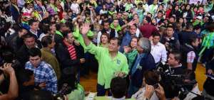 Diez aportantes de Alianza PAIS ten&iacute;an entre nueve y 17 empresas