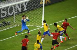 Guillermo Ochoa tuvo una gran actuaci&oacute;n en el mundial Brasil 2014. Foto: Archivo/AFP